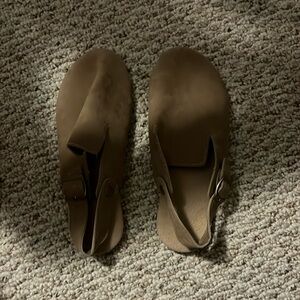 Suede slip on shoes size 9 shoe